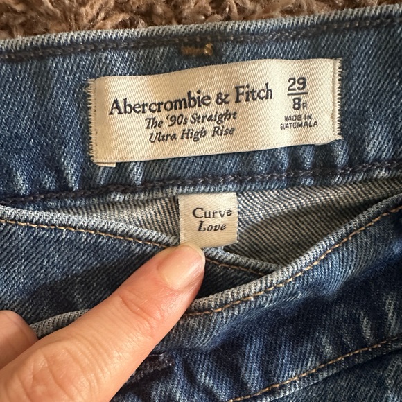 Abercrombie 90’s straight high rise jeans - sz 29 - Picture 2 of 3
